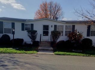 15 Celebration Cir, Chicopee, MA 01020