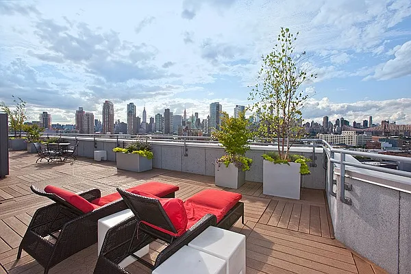 Sold by Nest Seekers International | media 25