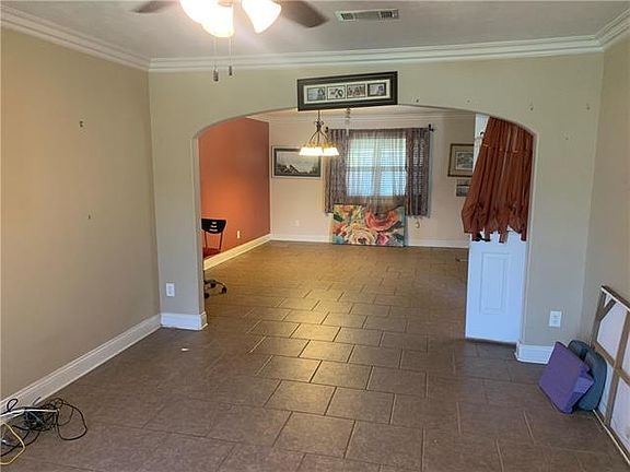 4th image of 3907 Ken Dr