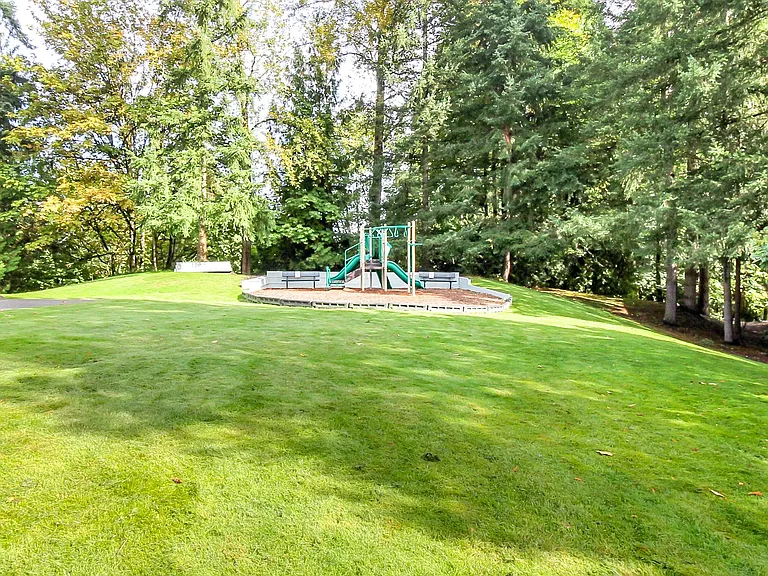 4635 W Lake Sammamish Pkwy SE #G105 — Photo 23