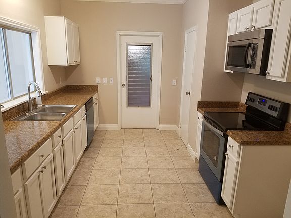 3rd image of 3127 Iberville Dr