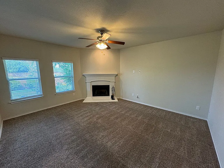 3020 Tamarack Ln — Photo 17