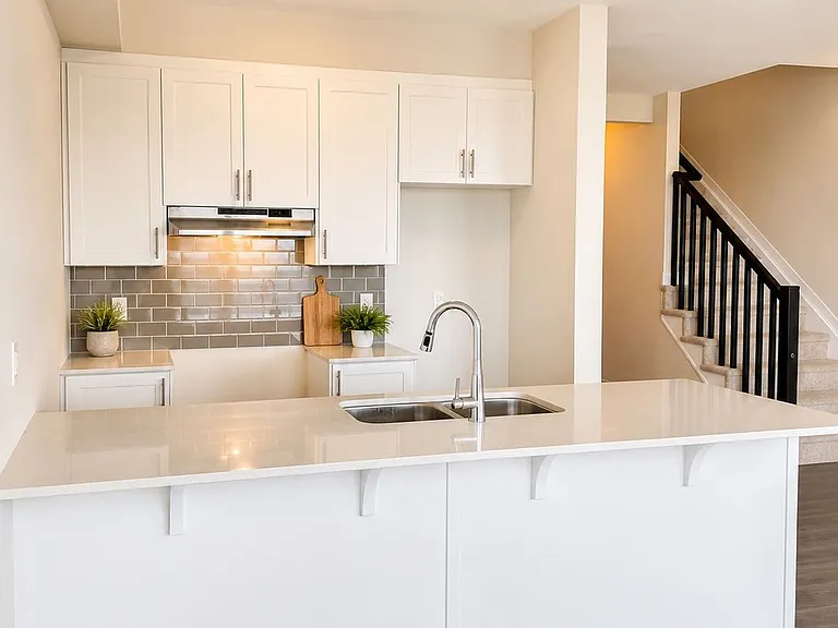 827 Andesite Ter — Photo 3