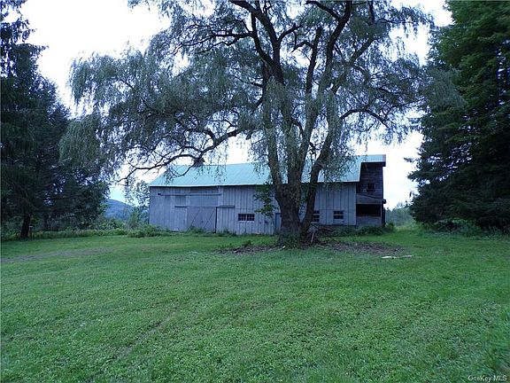 2nd image of 47 Hemmer Rd