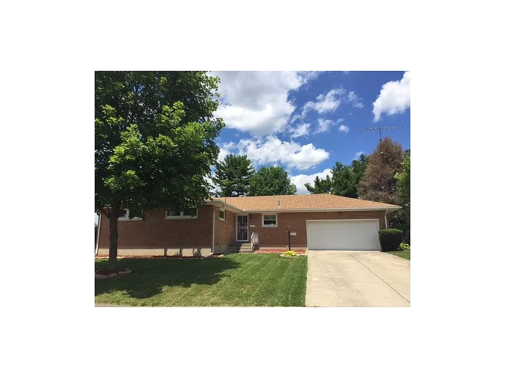 4490 Phoenix Dr photo 1