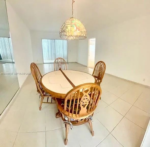 1400 SW 124th Ter #302Q — Photo 11