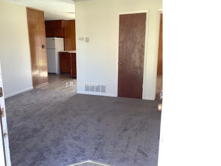 515 S 9th St — Photo 2