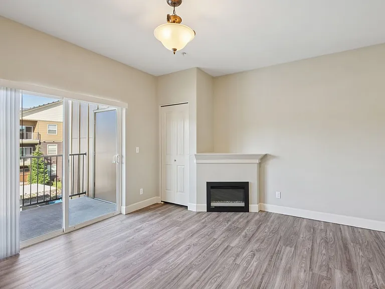 Aspen Grove Apartments — Photo 74