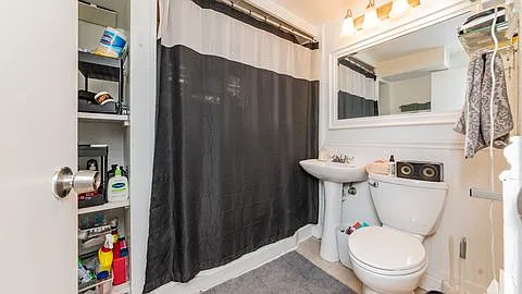 1456 W Irving Park Rd #1 — Photo 15