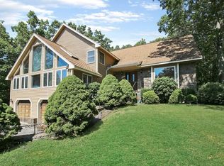 1 Digregorio Dr, Worcester, MA 01604