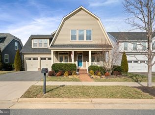 17153 Gullwing Dr, Dumfries, VA 22026