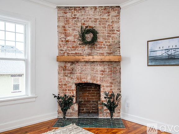 4th image of 10 McClure St APT H