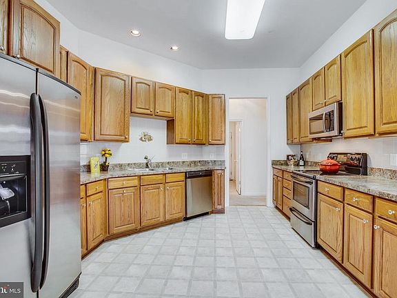 5th image of 11303 Mansfield Club Dr