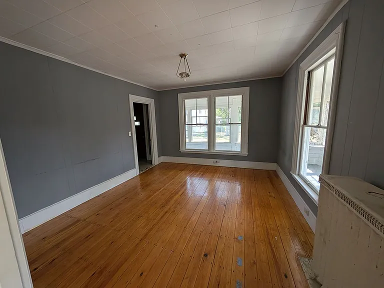 59 Oak St — Photo 19