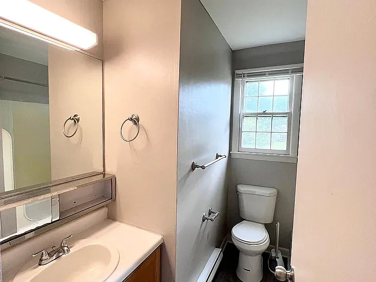 16 Bradford Dr #C — Photo 9
