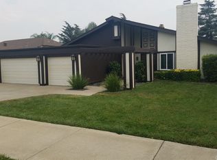 990 W 22nd St, Upland, CA 91784