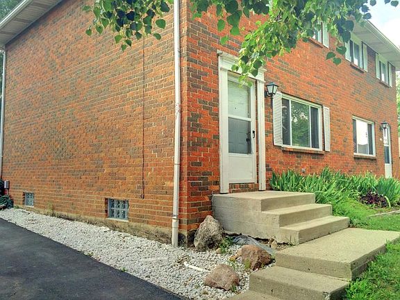 2nd image of 1369 Hilton Dr