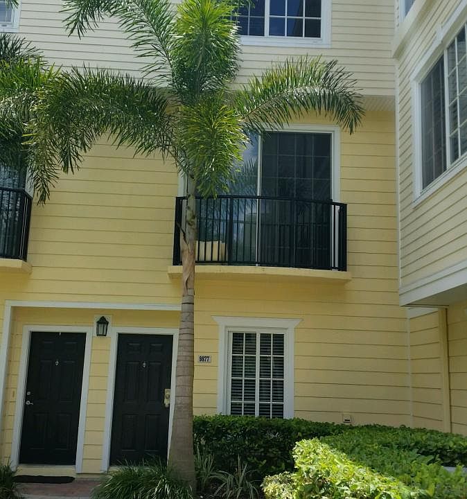 1st image of 9877 Meadow Field Cir