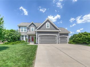 5549 Aminda St, Shawnee, KS 66226