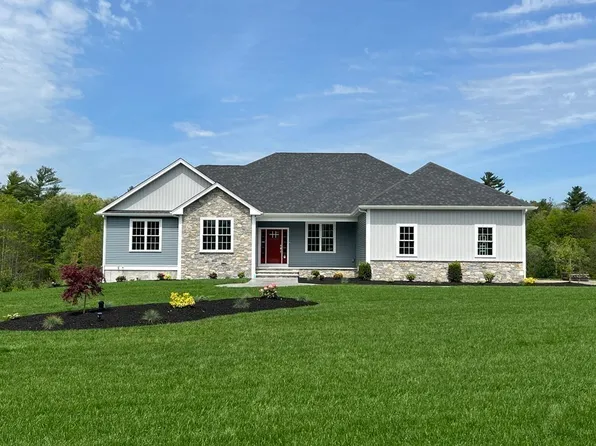 11 Alison Dr, Acushnet, MA 02743