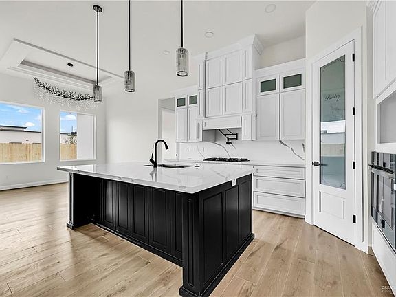 5th image of 2613 Ulex Ave