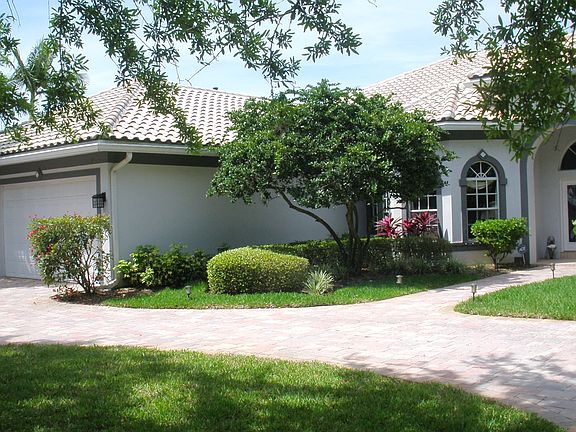 4th image of 8676 Buttonwood Ln N
