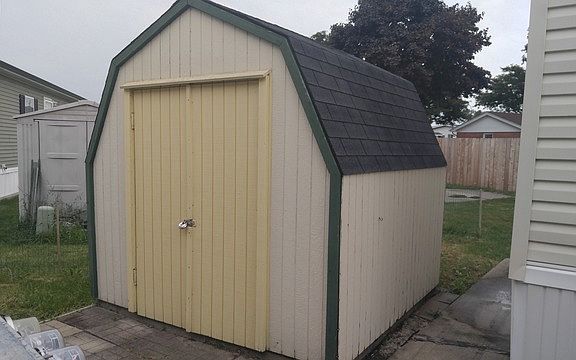 3rd image of 8800 S Harlem Ave Trailer 2102
