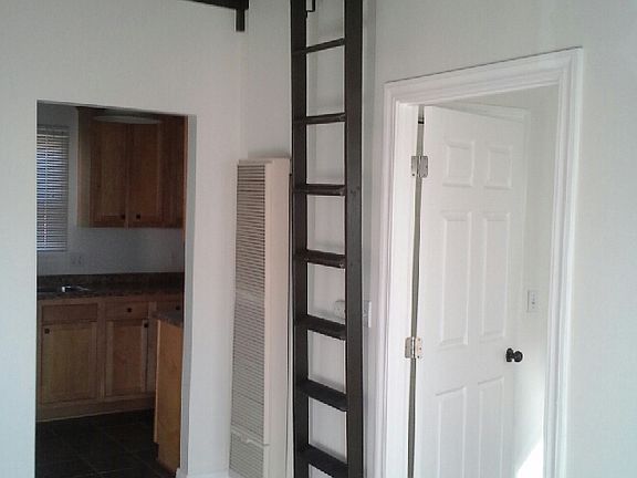 Living with access to loft