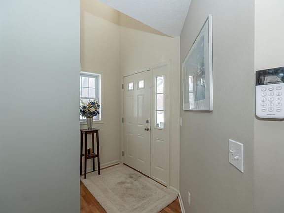 5th image of 12670 Broadmoor Pl