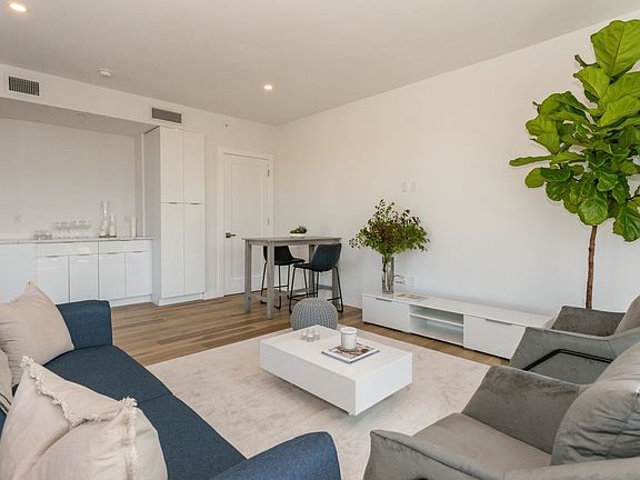 3rd image of 83-67 116th St #8801
