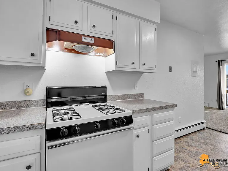 6800 Weimer Rd — Photo 19