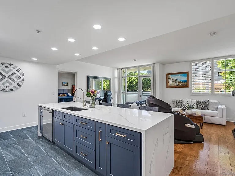 3812 Park Blvd #207 — Photo 6