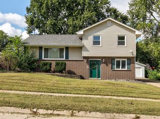 4410 67th St, Urbandale, IA 50322