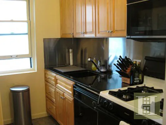 Rented by Halstead Real Estate | media 21