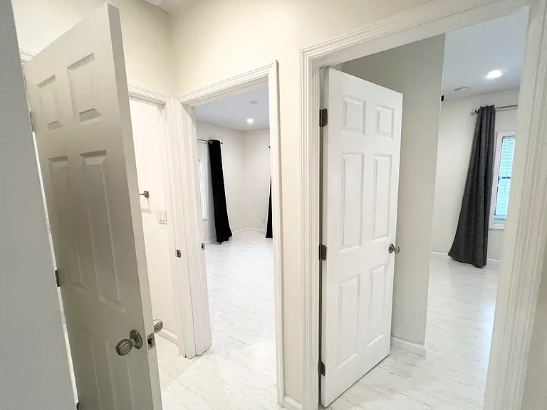 431 Ardmore Rd — Photo 5