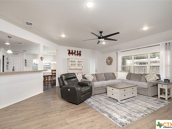 4th image of 2534 Valley Forge Dr