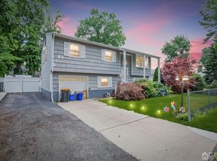 353 Raritan Blvd, Keyport, NJ 07735