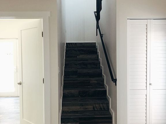 4th image of 1380 W 30th St #1378