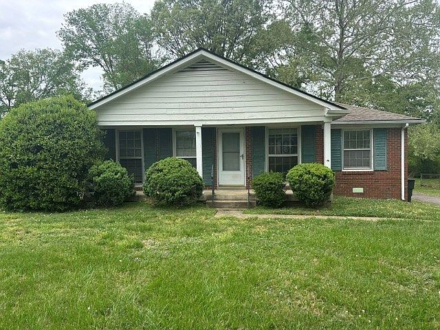 1st image of 62 Brookwood Ter