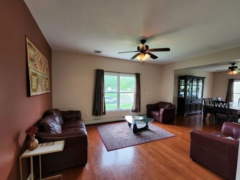 23 Janelle Blvd — Photo 16