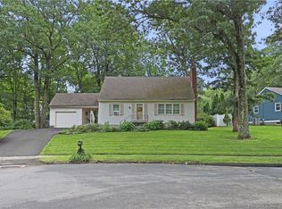 25 Vernondale Ct, Southington, CT 06489