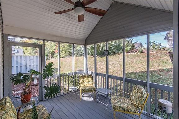 3rd image of 32 Kriswood Dr #1