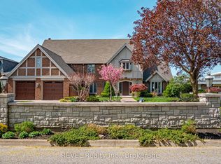 35 Clearview Hts, Saint Catharines, ON L2T 2W4