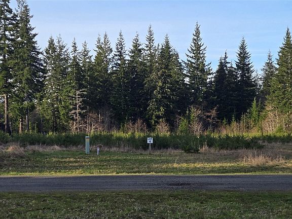 4th image of 9999 Sawyer Way