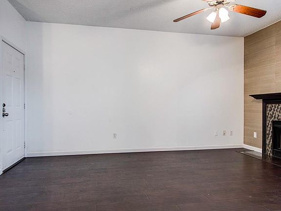 3rd image of 1601 Marsh Ln APT 200