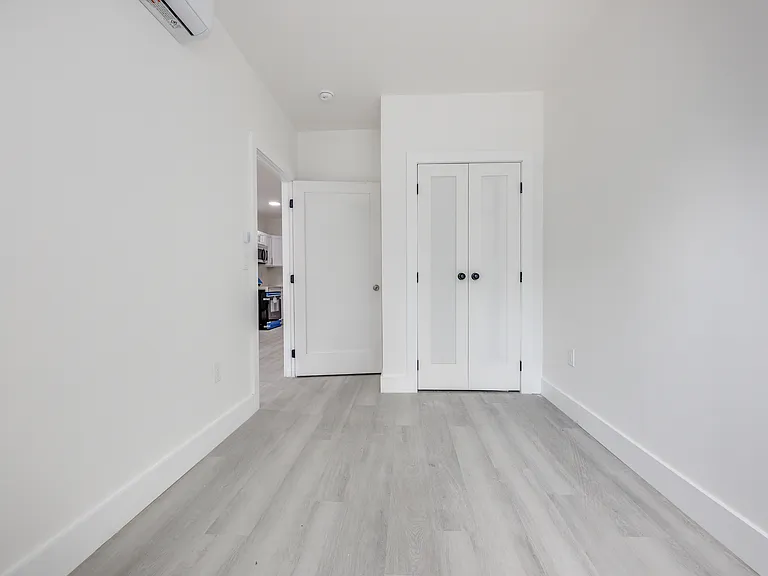 431 Warwick St #2D — Photo 12