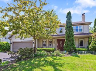 497 Farm Bridge Rd, Lake Zurich, IL 60047