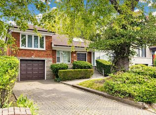 108 York Downs Dr, Toronto, ON M3H 2G7