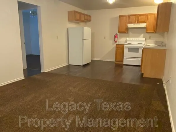 1112 Williams Ave APT C, Cleburne, TX 76033