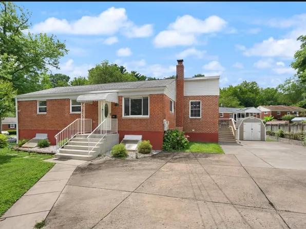 1300 Schuylkill Rd, Rockville, MD 20852